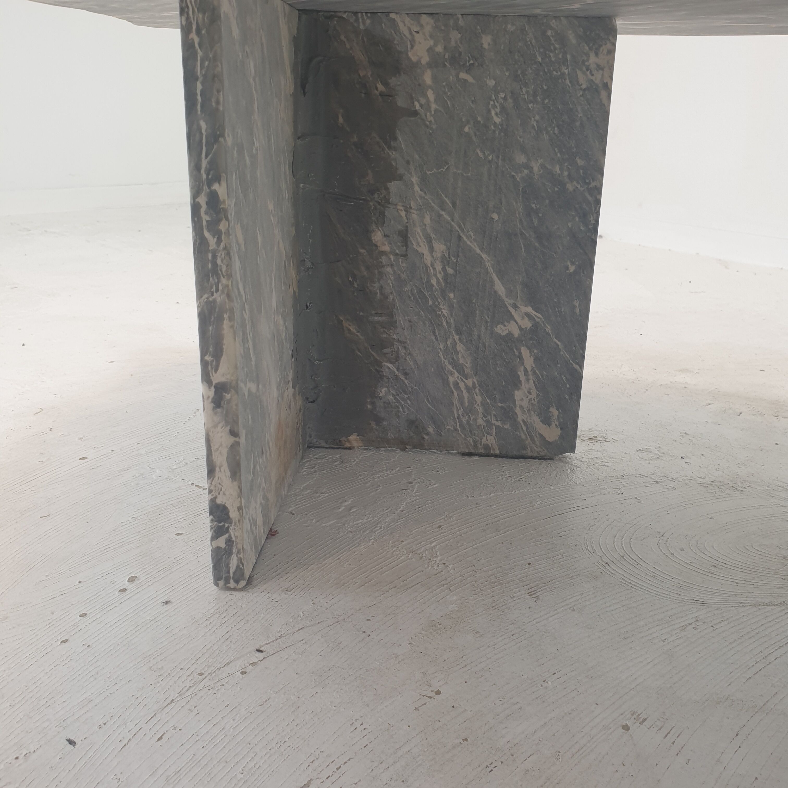 Italian marble leaf shape coffee table, 1980's