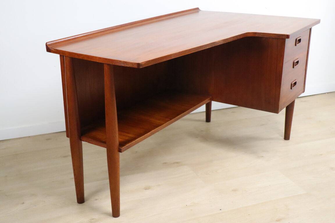 Scandinavian "Boomerang" teak desk - 1960s