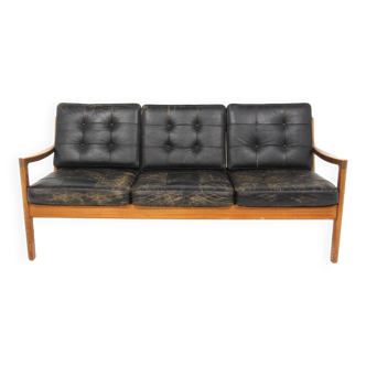 “Senator” sofa by Ole Wansher for France & Son, Denmark, 1960