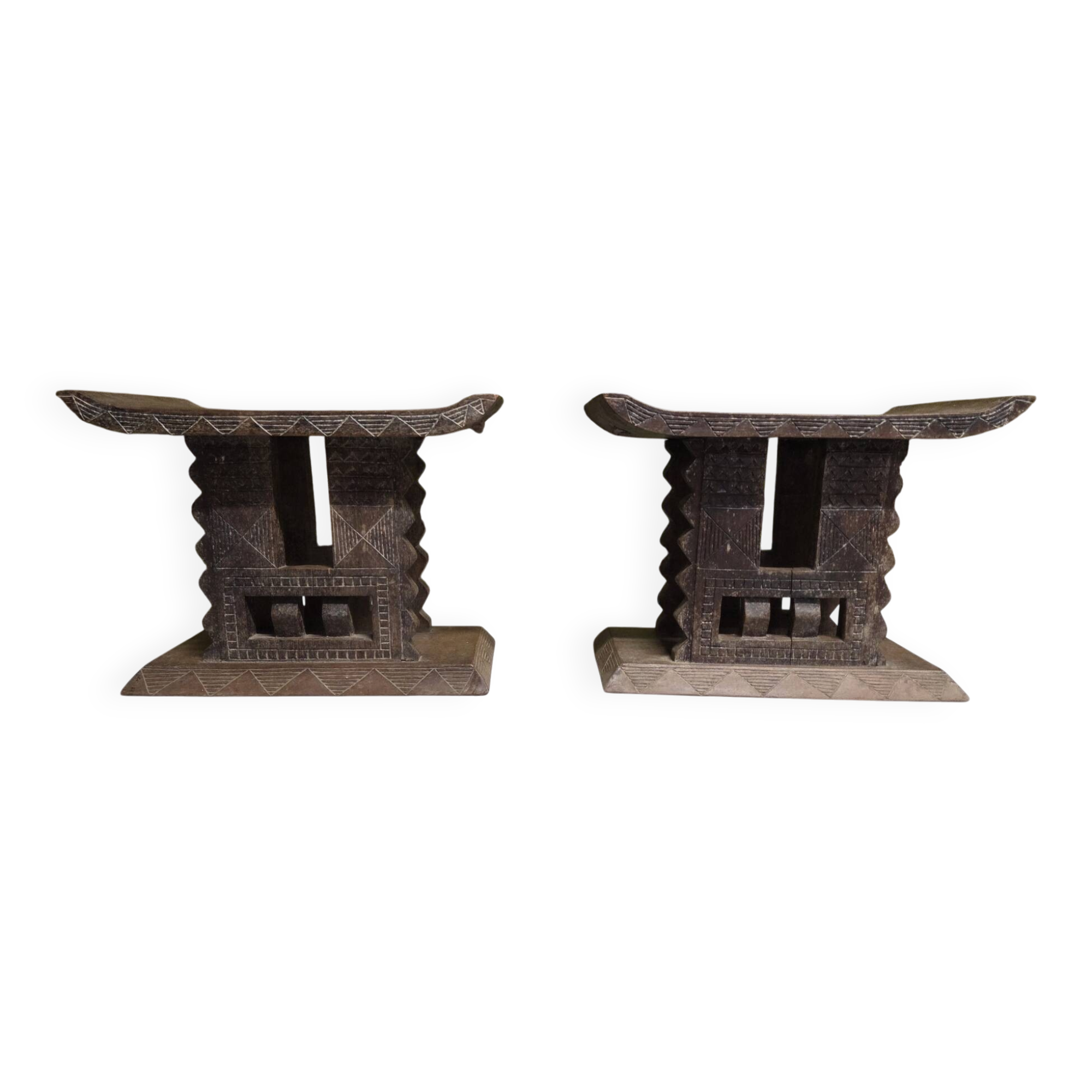 Paire de tabourets africains en bois sculpté  art tribal