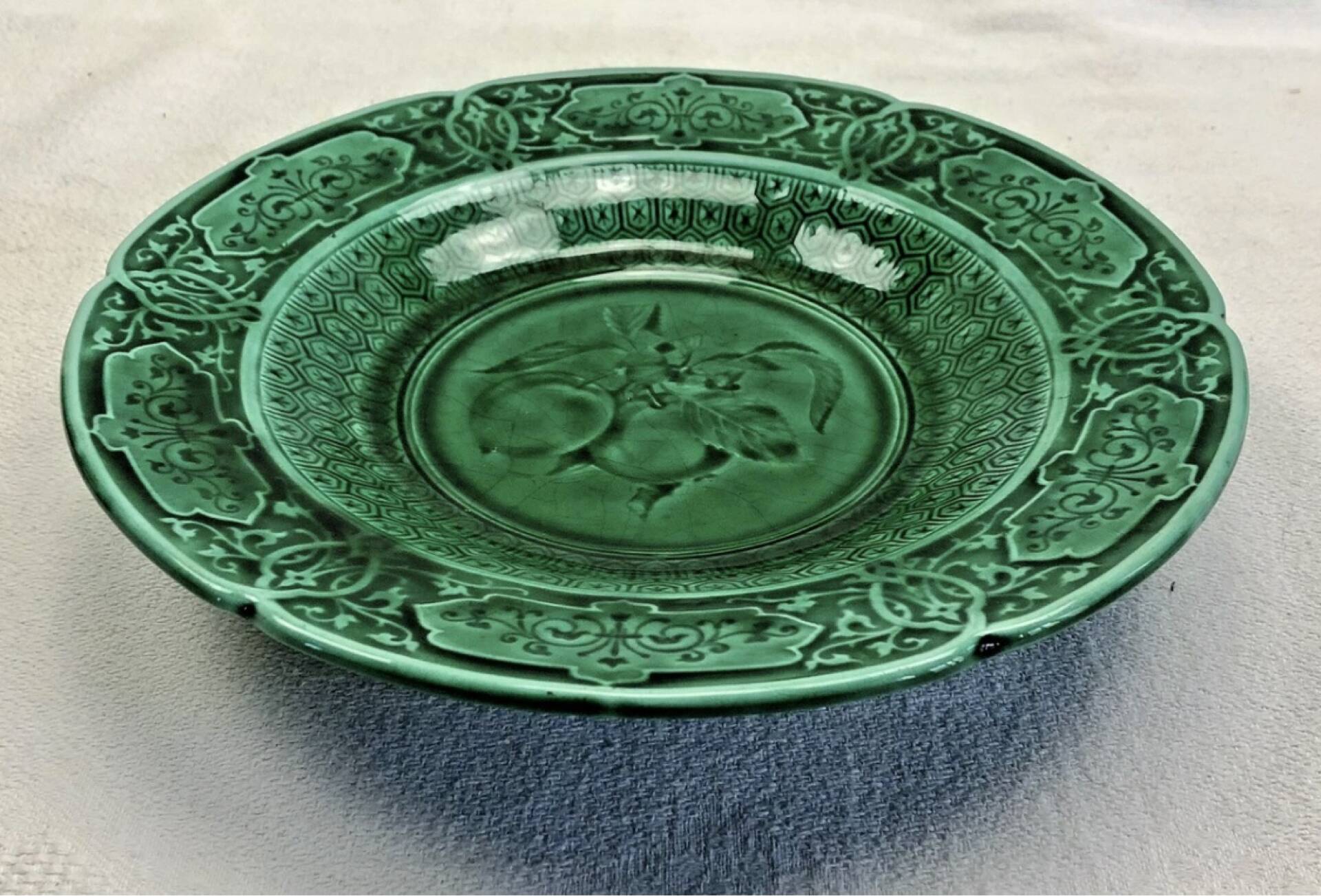Footed compote with shaded enamels Sarreguemines majolica