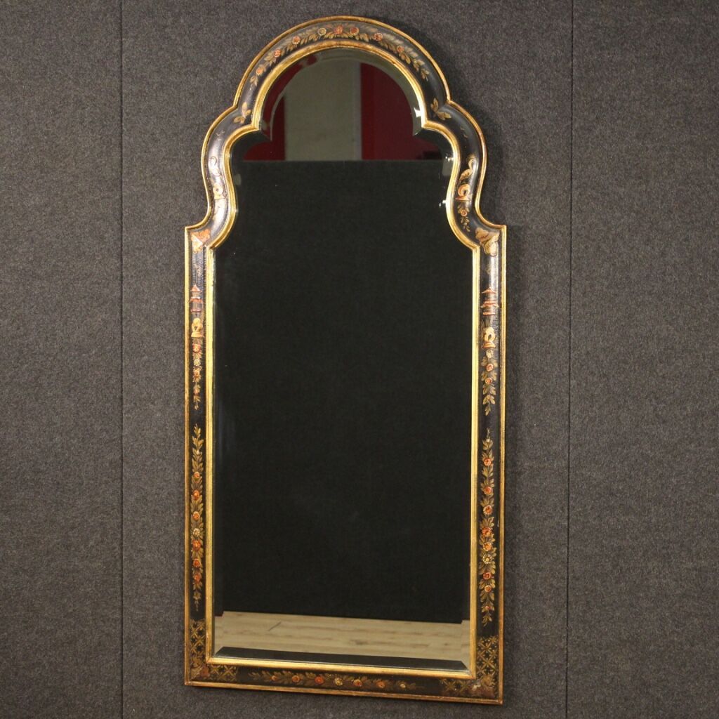 English mirror chinoiserie lacquered, gilded and painted