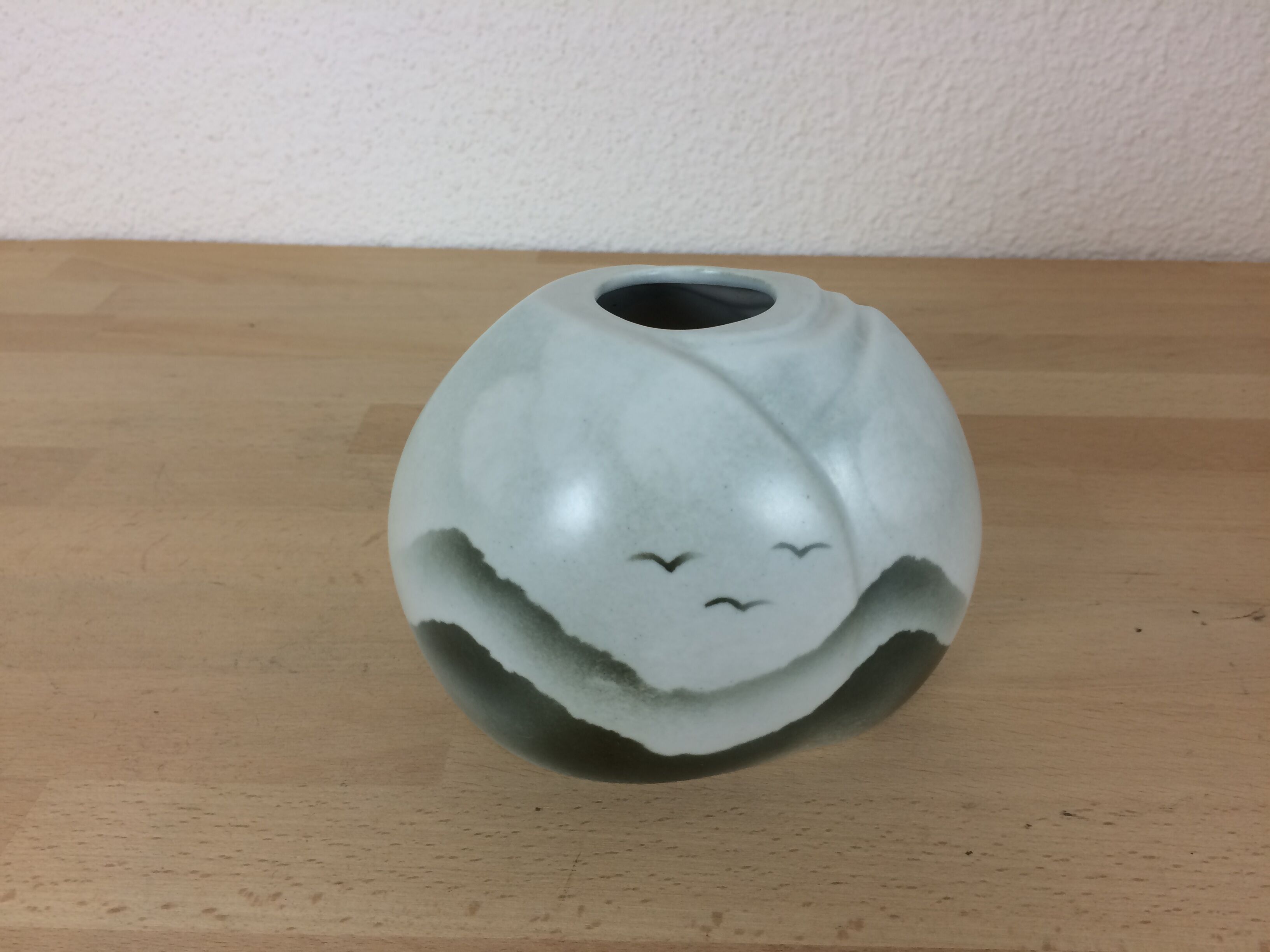 Virebent porcelain landscape vase