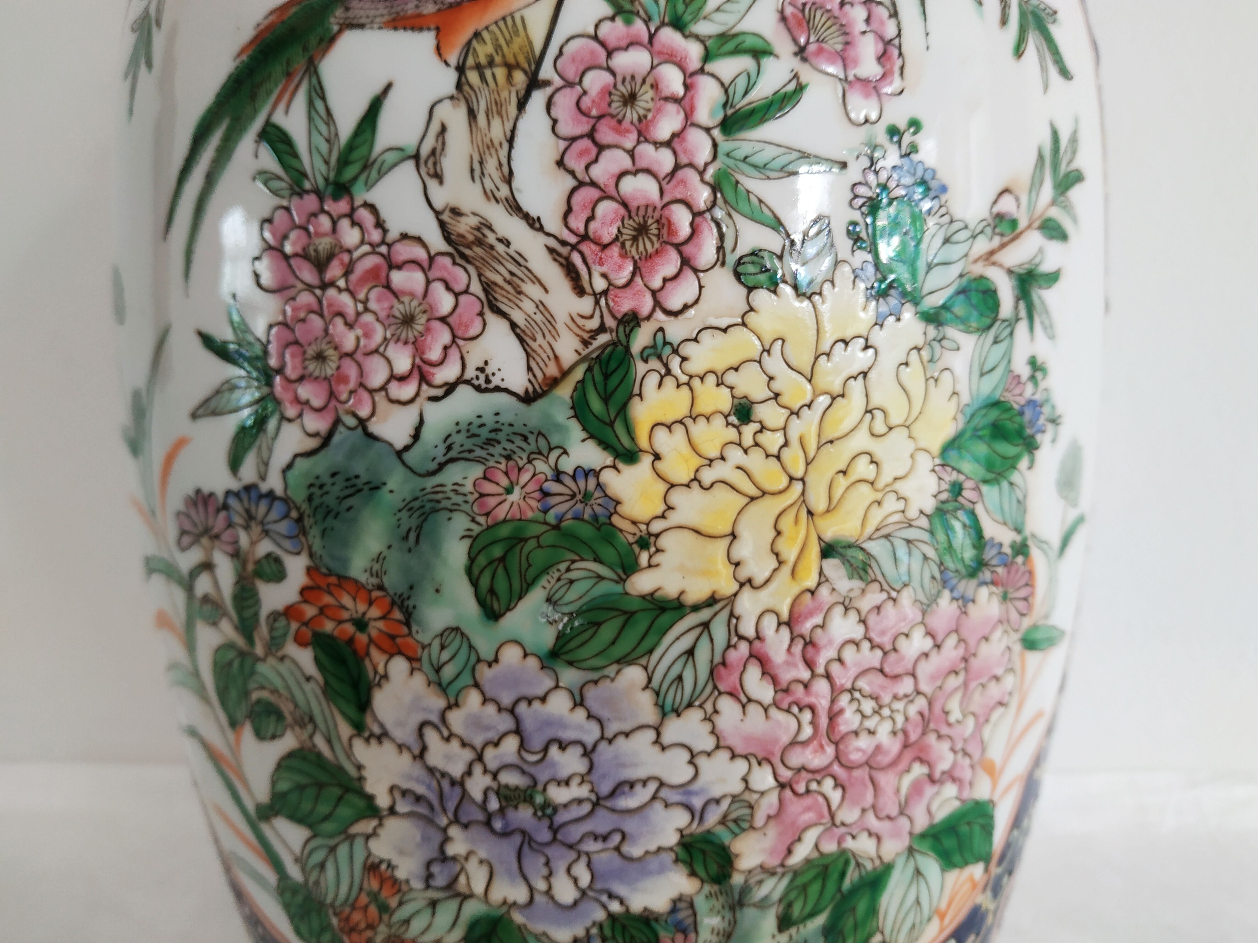 Chinese vase pink family 19th century