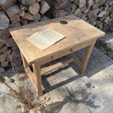 Small farmhouse table 90cm