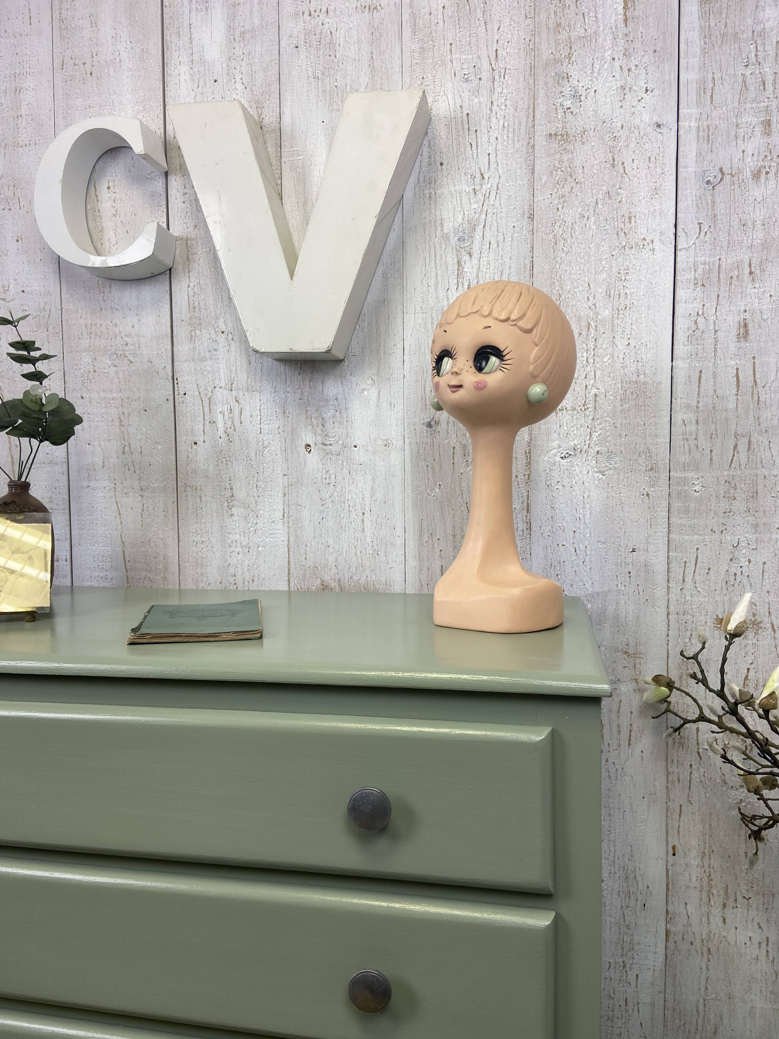 Vintage chest of drawers