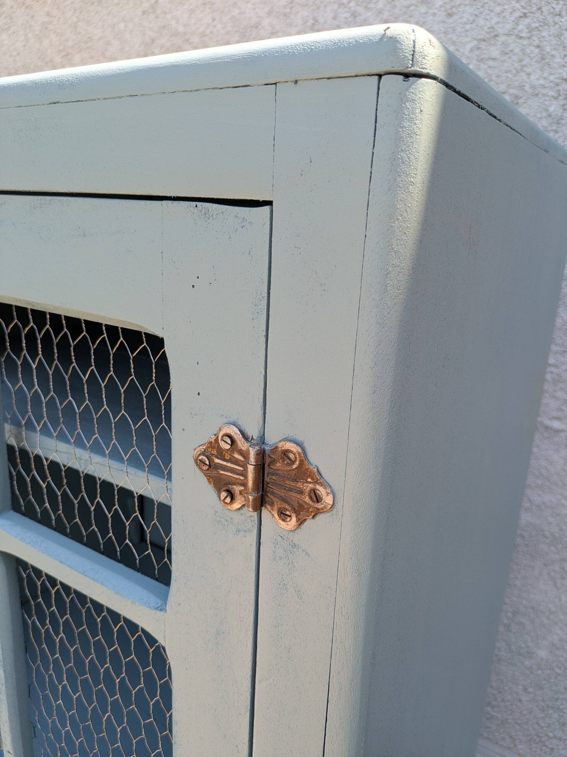 Small Parisian wardrobe