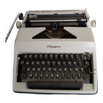 Machine à écrire " Olympia "  , en état de fonctionnement, vintage