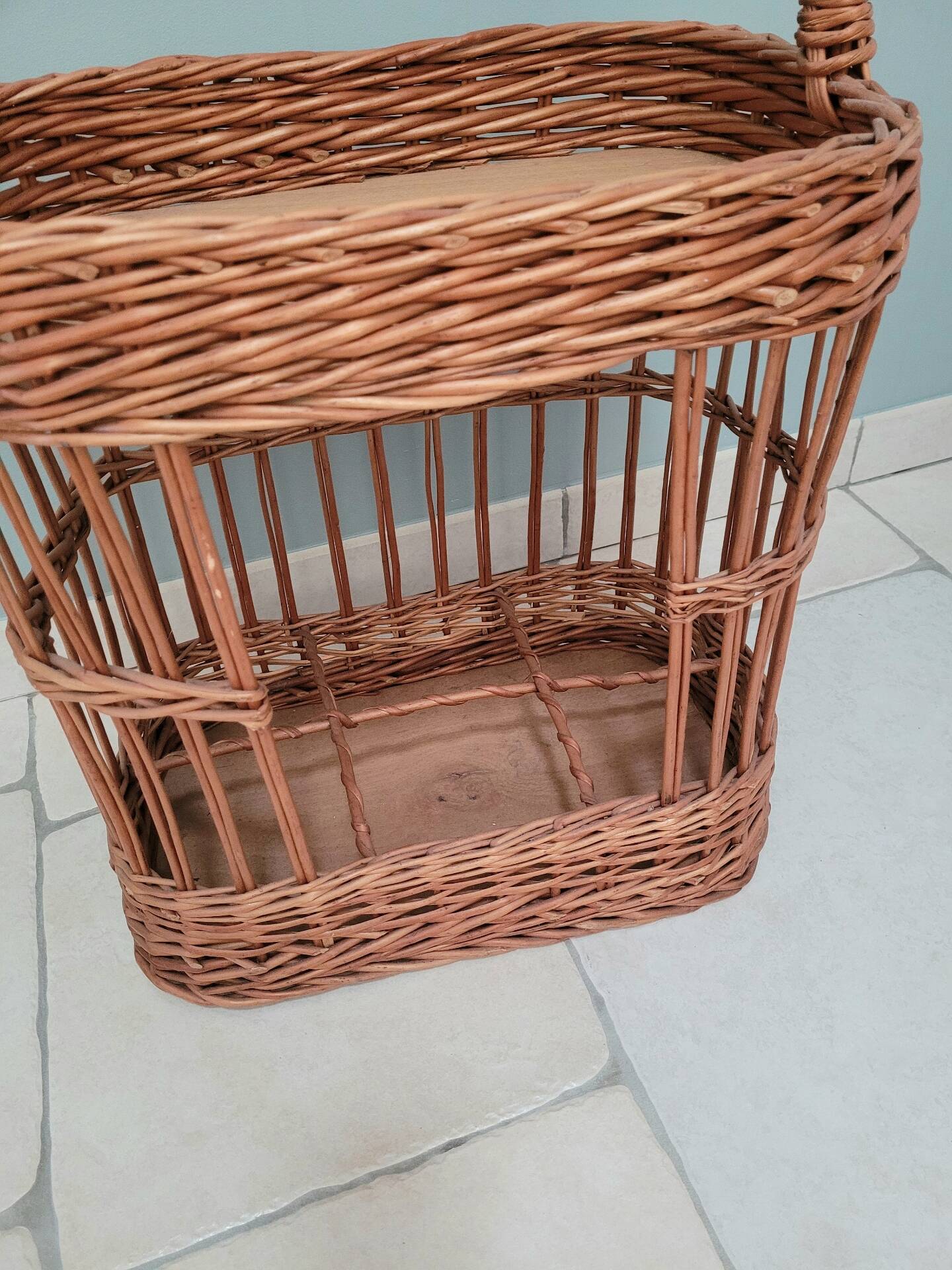 basket bar