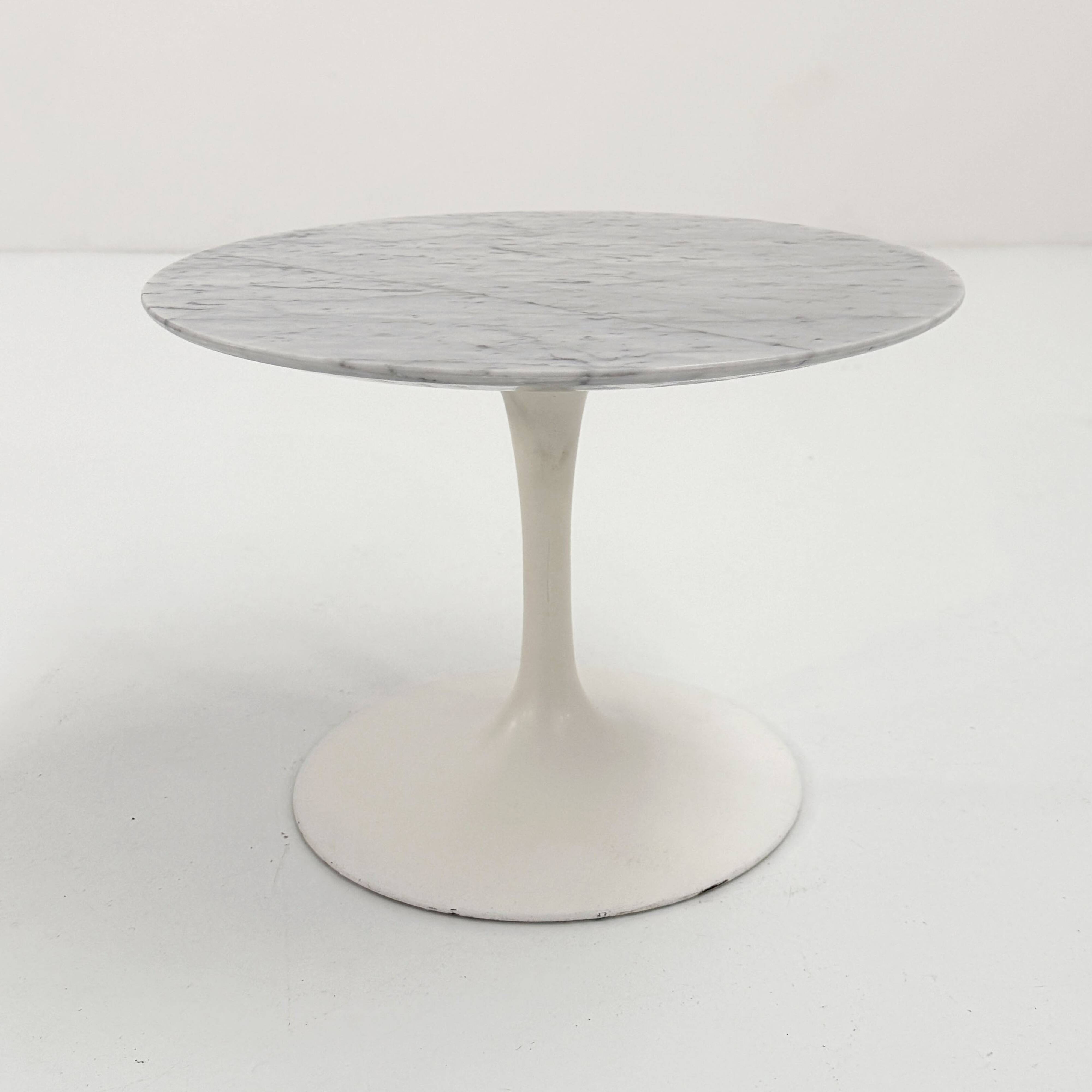 Tulip side table in marble by Eero Saarinen for Knoll, 1970