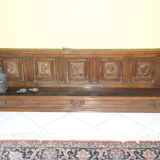 Provençal furniture top head of allegories