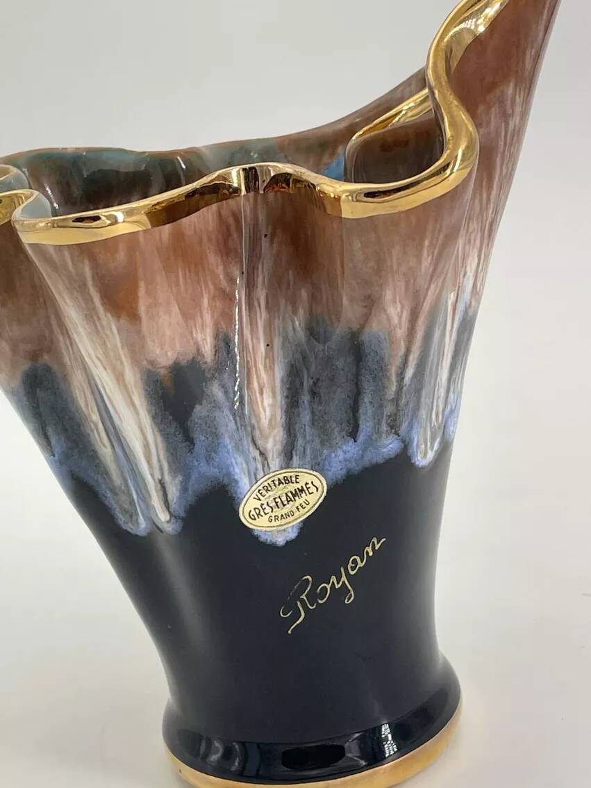 Vase en céramique vintage en forme de flamme