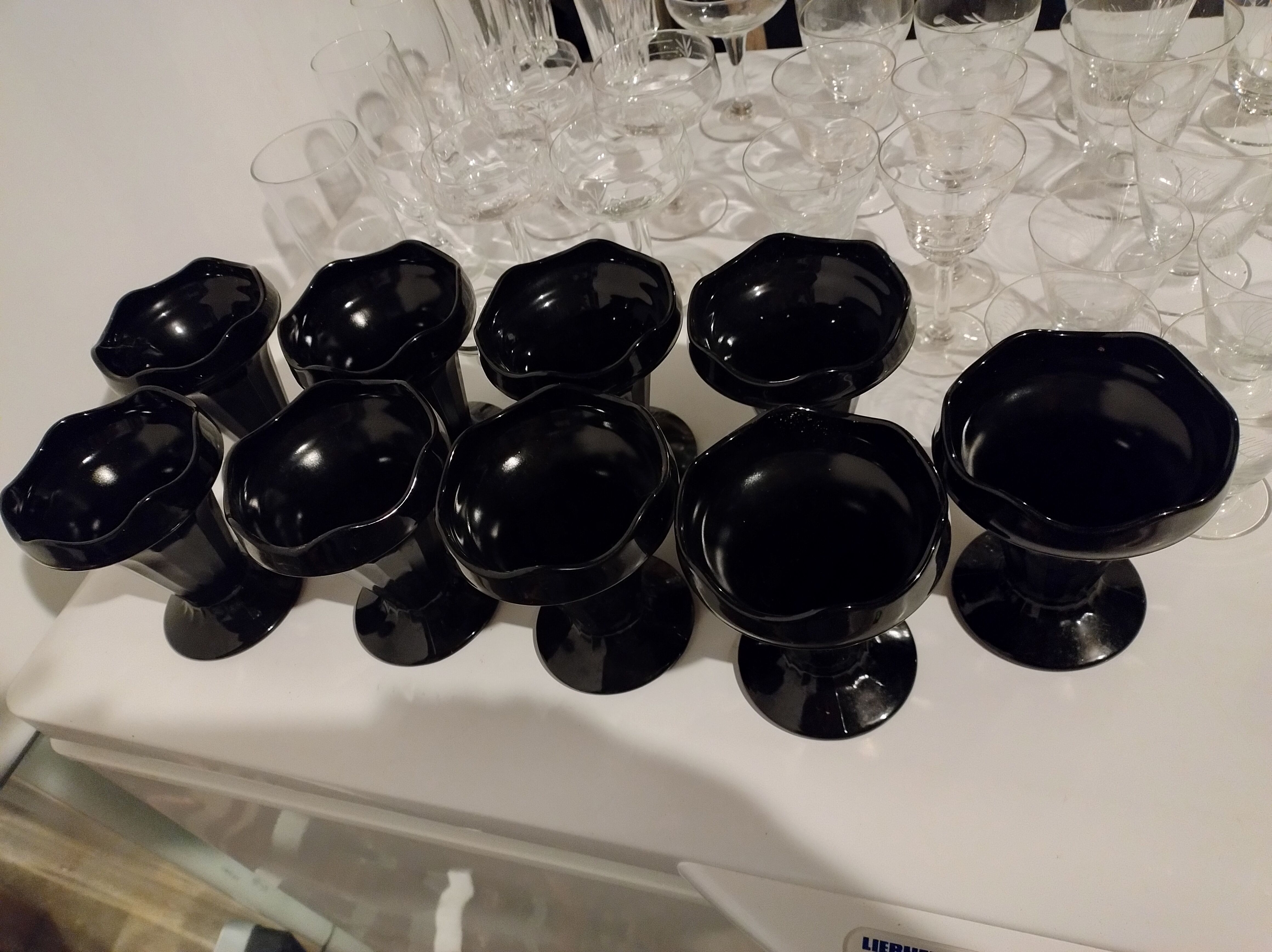 9 coupes à dessert Luminarc noires