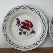 Lot de deux assiettes plates et deux creuses digoin janine