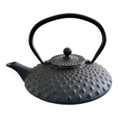 Théière japonaise en fonte