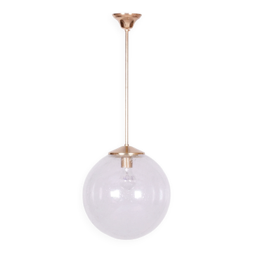 Suspension mid-century en verre et laiton par Kamenický Šenov, République tchèque, années 1960