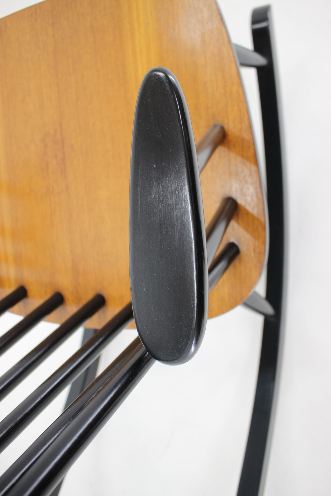 1960s Varjosen Puunjalostus Beech Rocking Chair, Finland