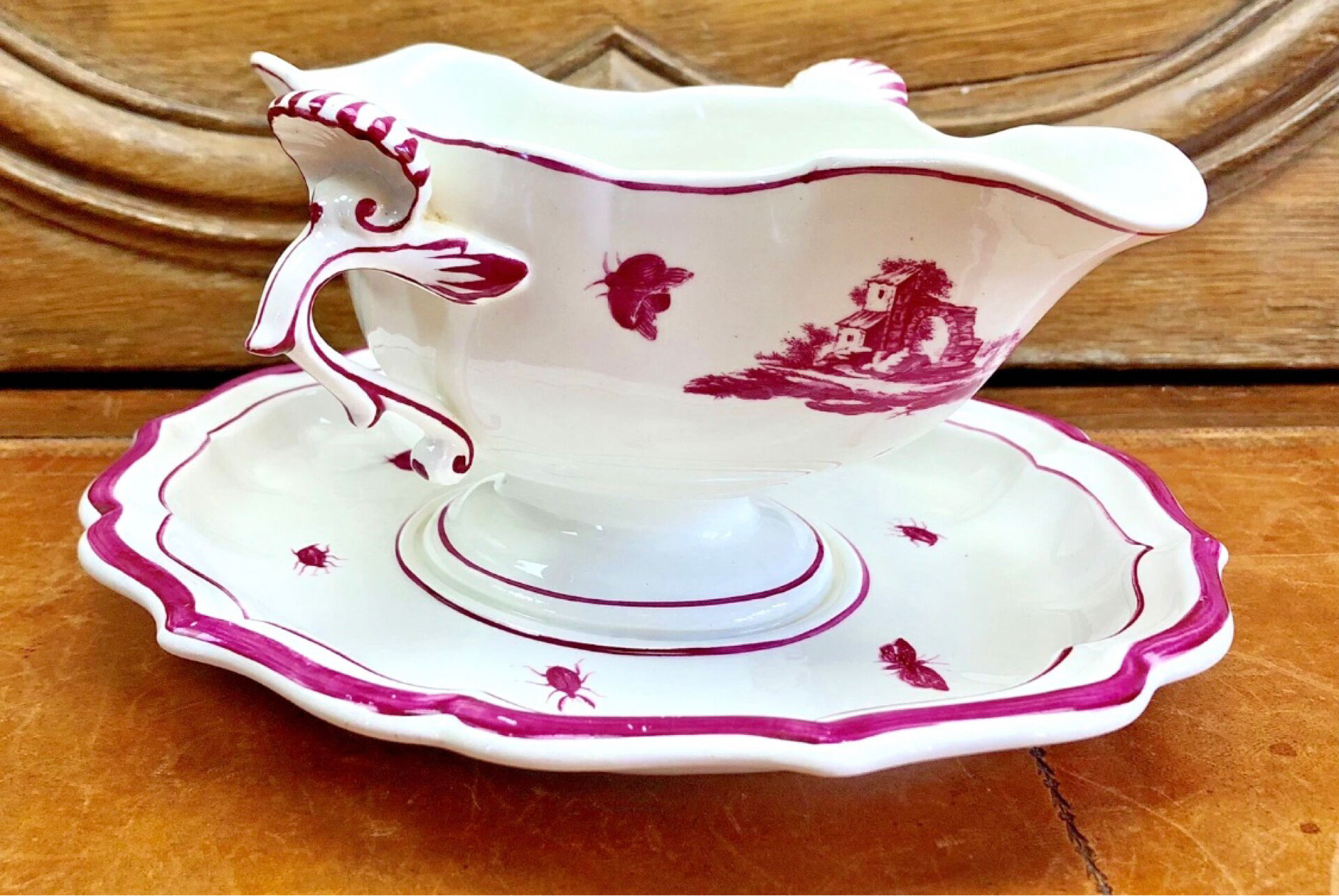 Sauceboat Gien pink landscapes 1938/1960