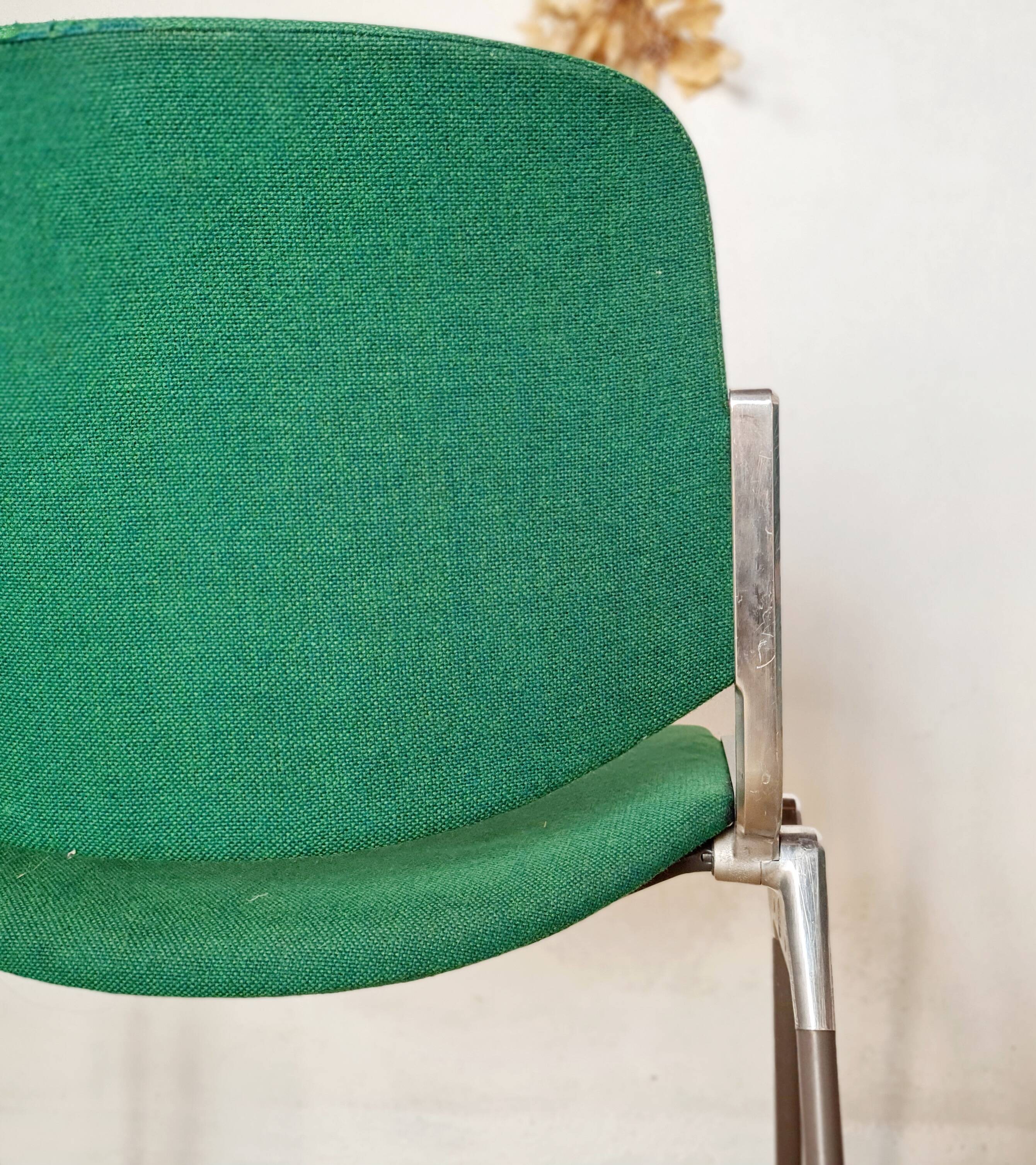 2 chairs by Giancarlo Piretti for Castelli, 1970