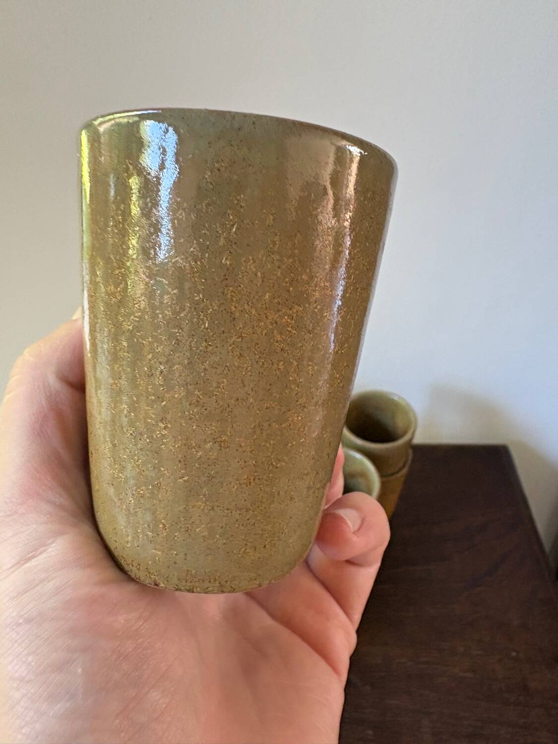 12 gobelets en grès émaillé Digoin vintage