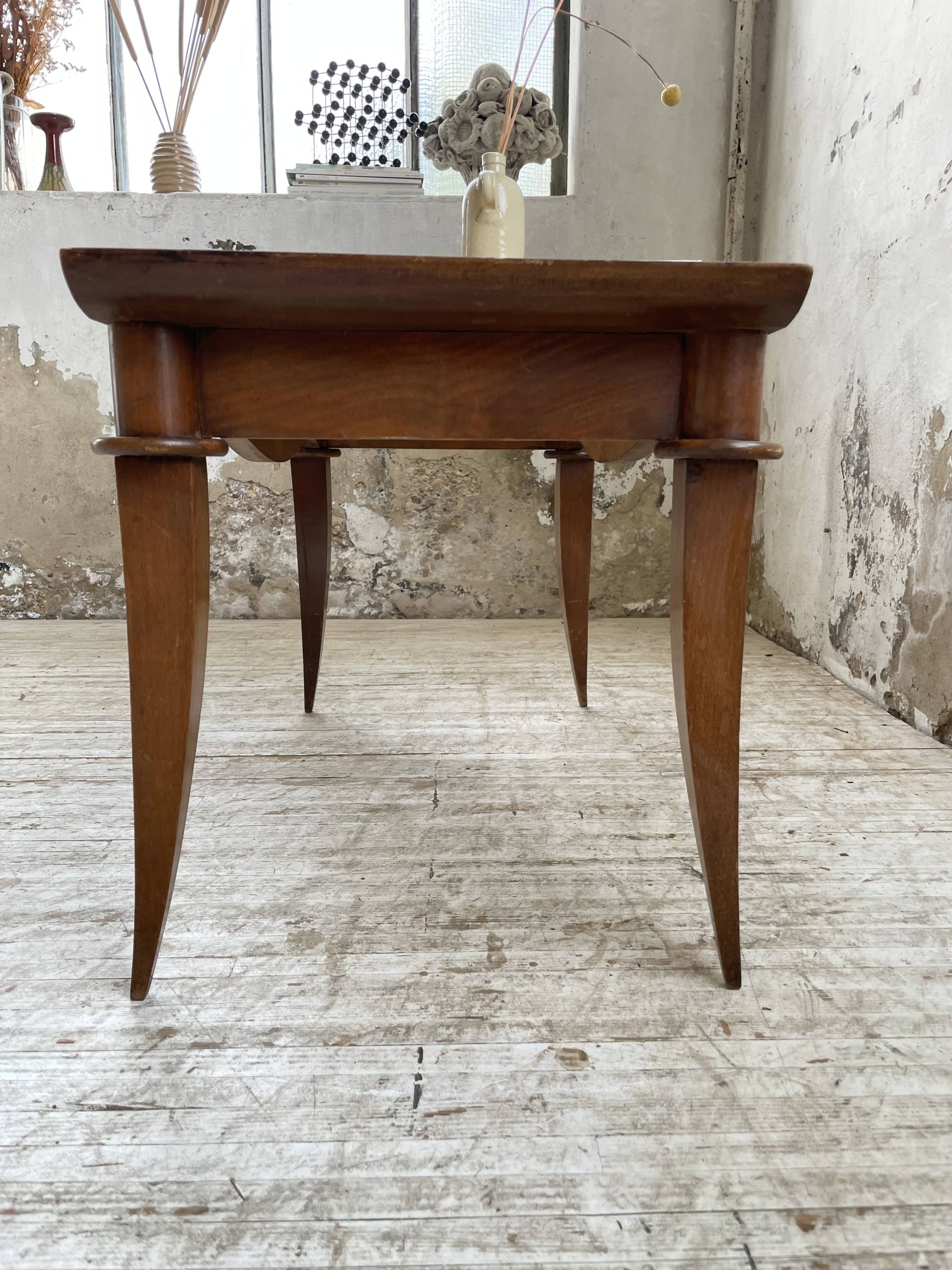 60s coffee table with pink mirror