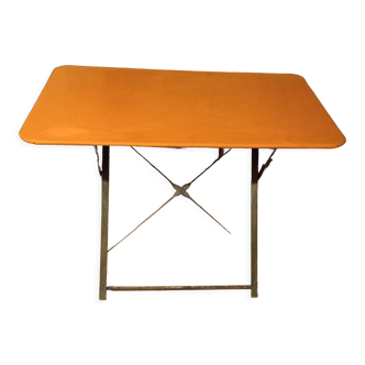 Iron folding table