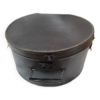 Hat box