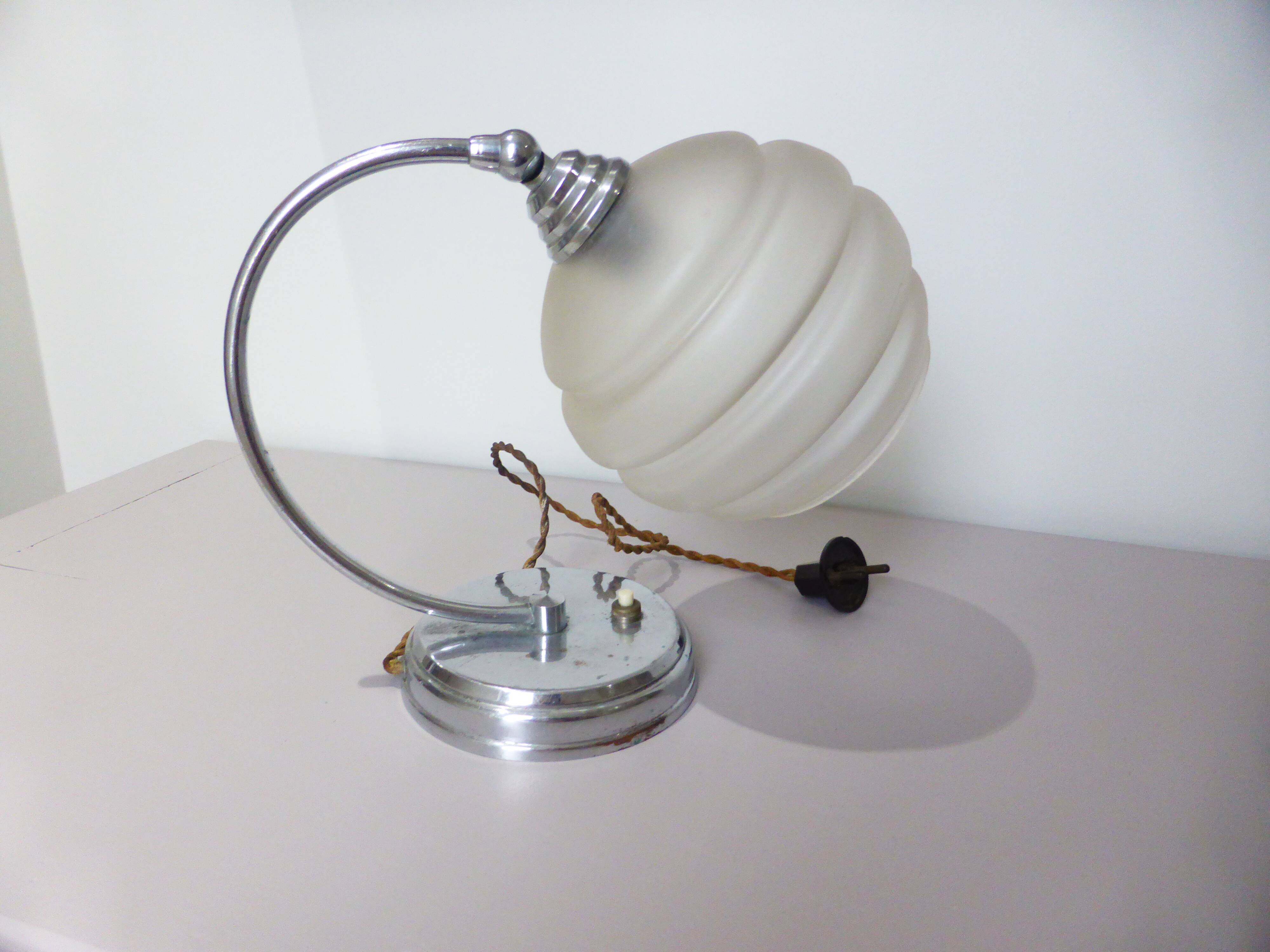 art deco table lamp with white opaline glass 231137