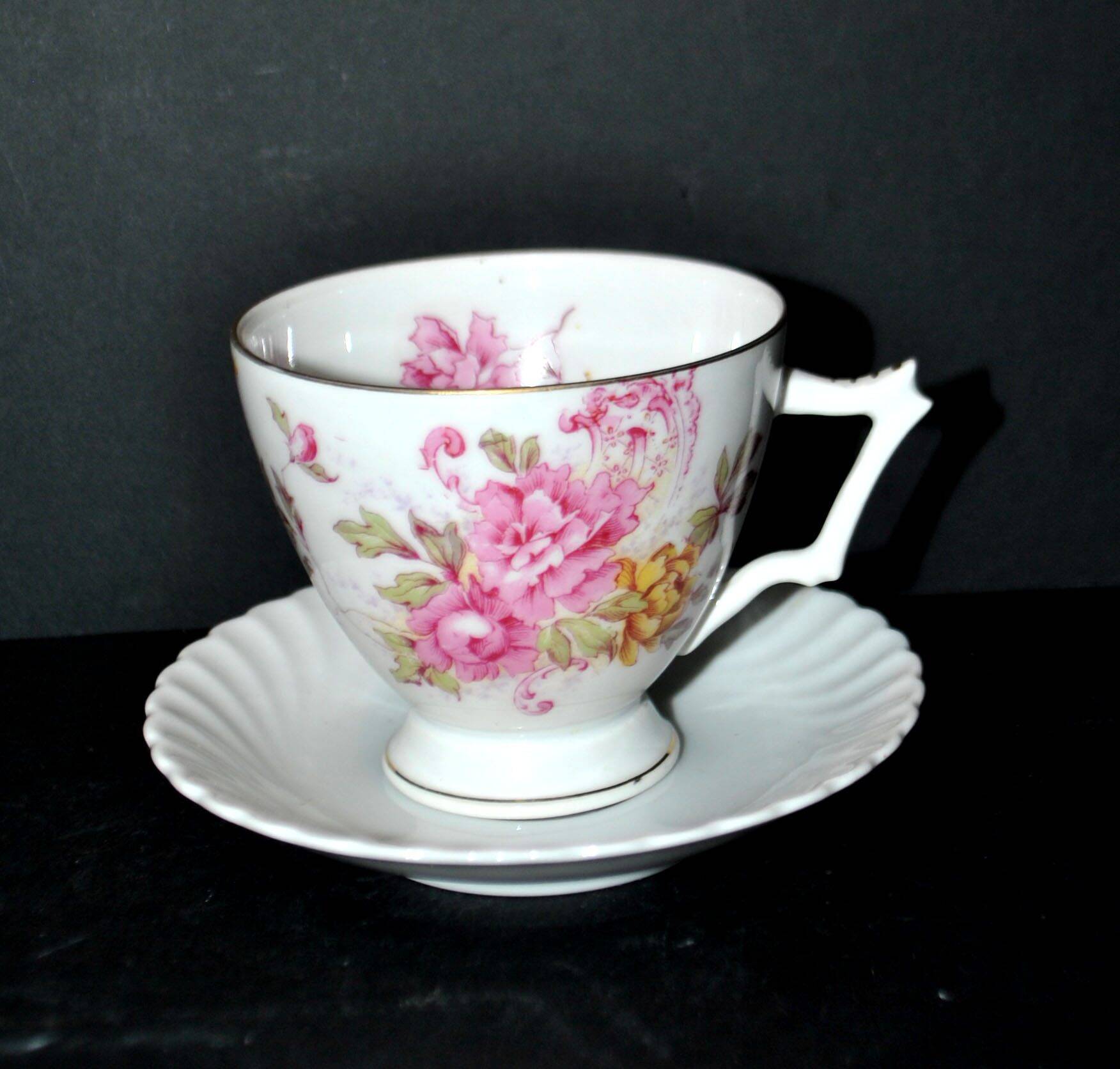 Lot de 2 tasses fleuries pivoine en porcelaine allemande AK Kaiser Germany