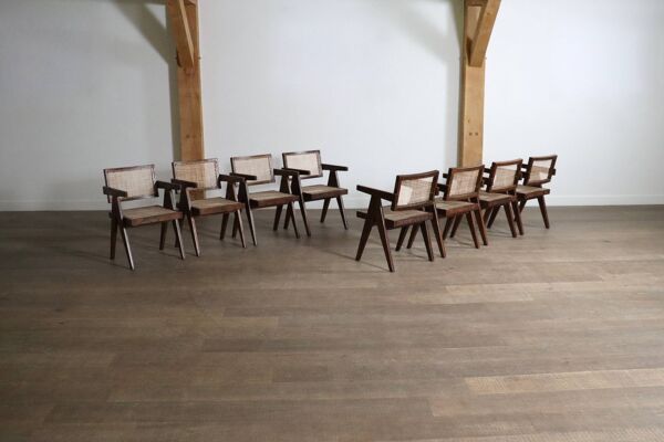 Ensemble de 8 chaises de bureau en rotin Pierre Jeanneret, Inde, années 1950