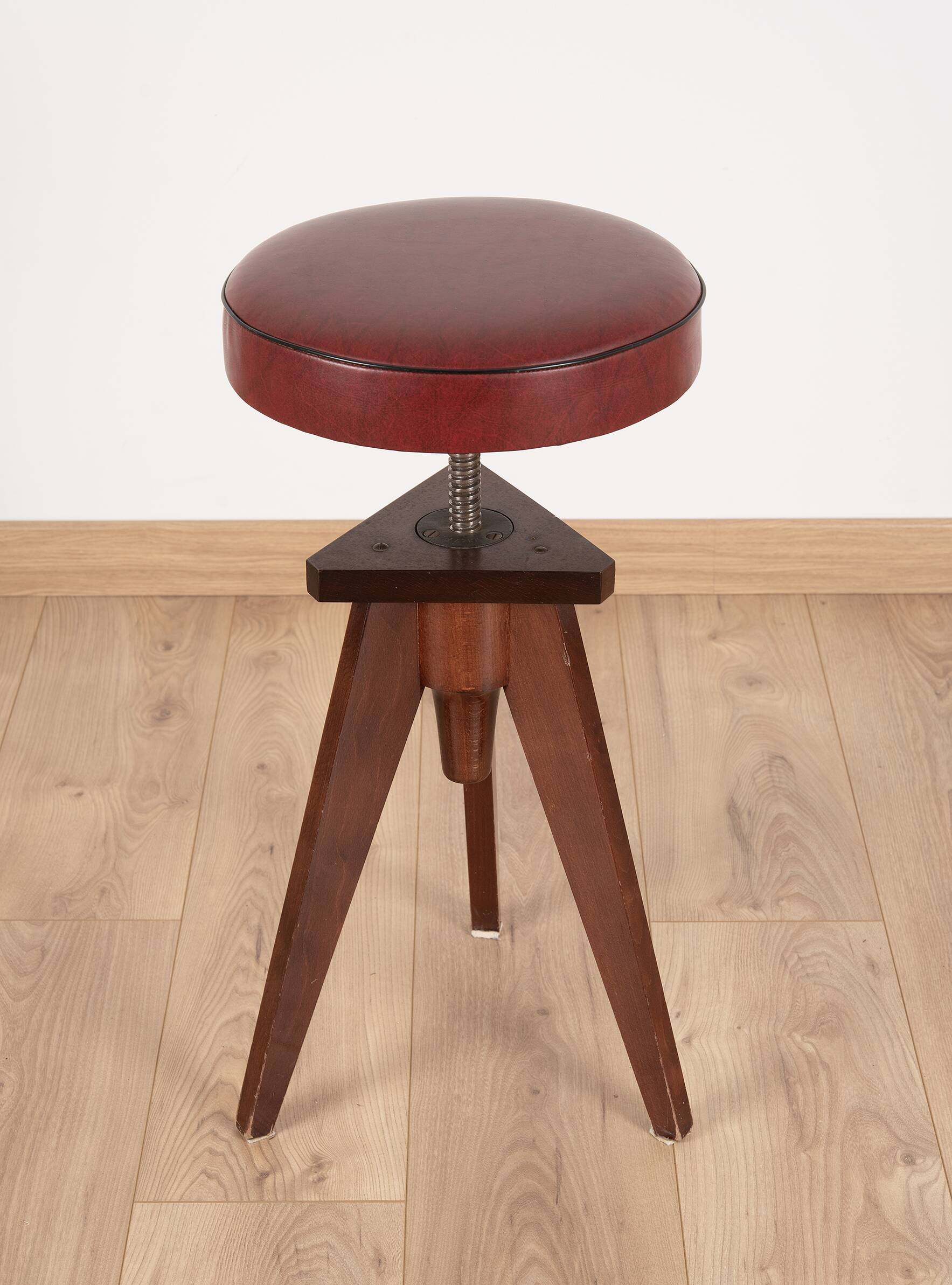 Adjustable piano stool. German design, Reiner Modell