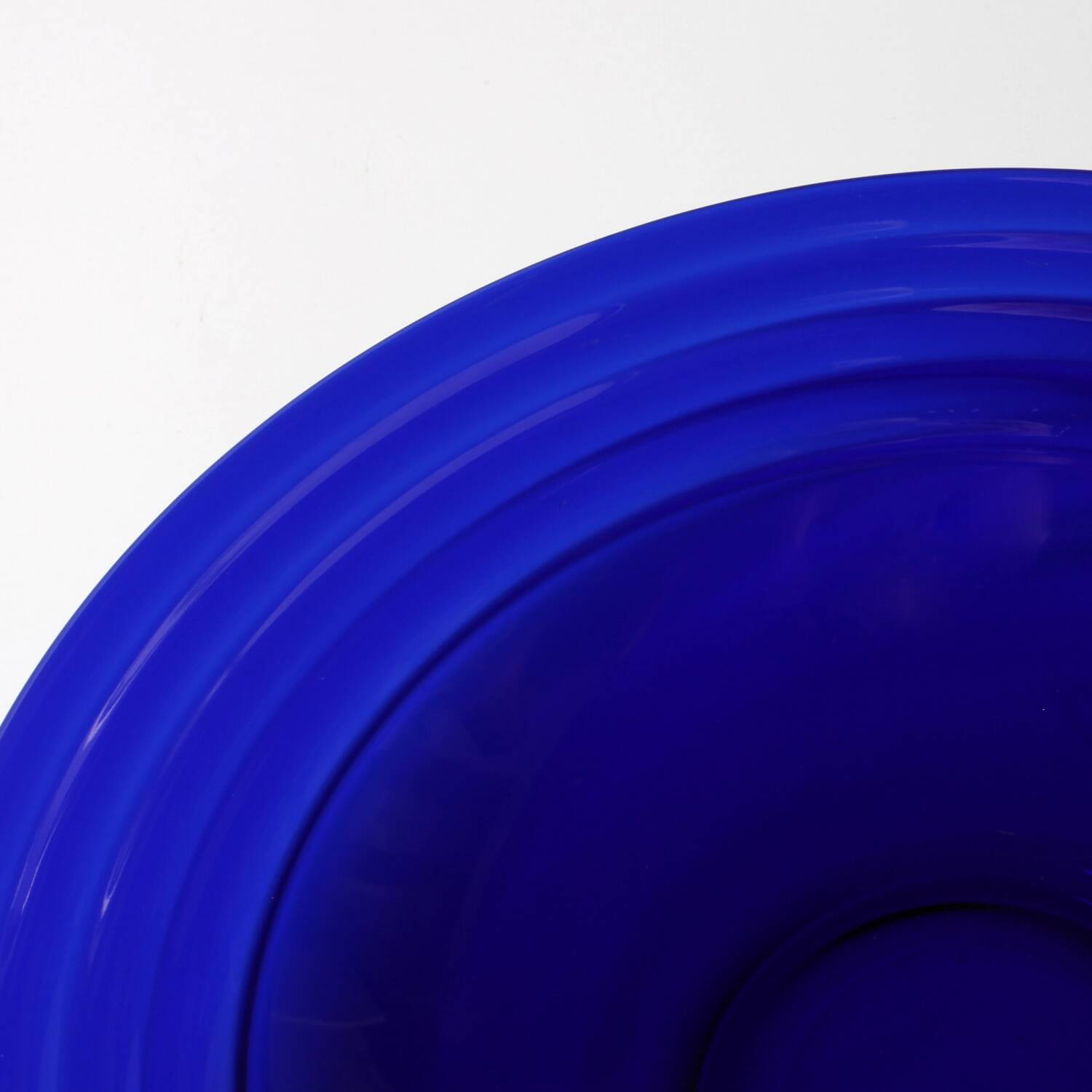 Glass Centerpiece Platter Forum Sapphire / Bormioli Rocco / Italy / 1980s