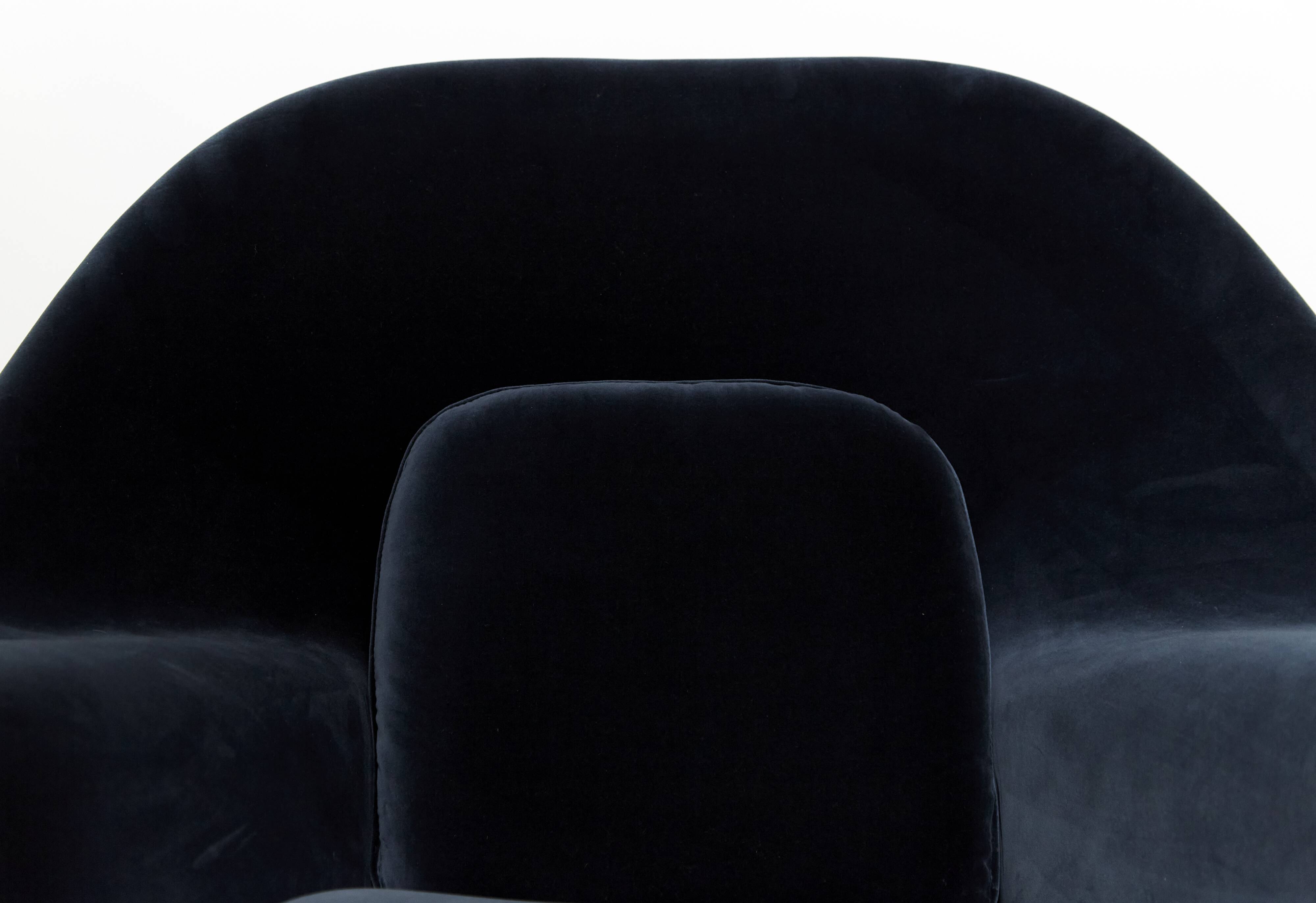 Eero Saarinen Womb Chair for Knoll International