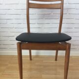 Lot of 2 Scandinavian chairs