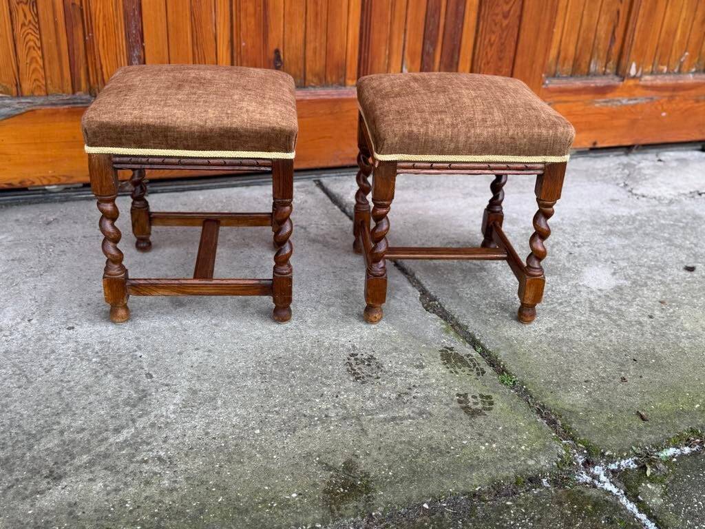 2 tabourets en bois tourné, 1950