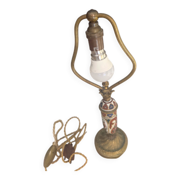 Lampe ancienne en porcelaine émaillée et bronze