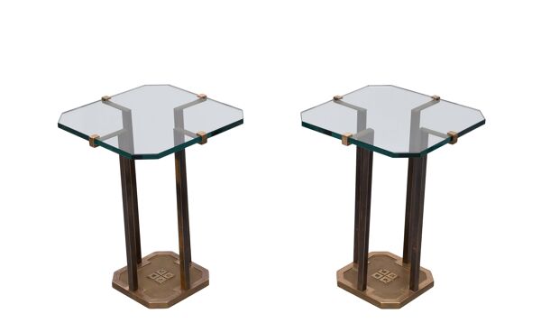 Éblouissant ensemble de tables d'appoint Peter Ghyczy T18 des années 1970.