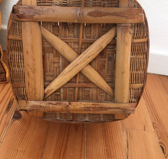 Panier en bambou ancien