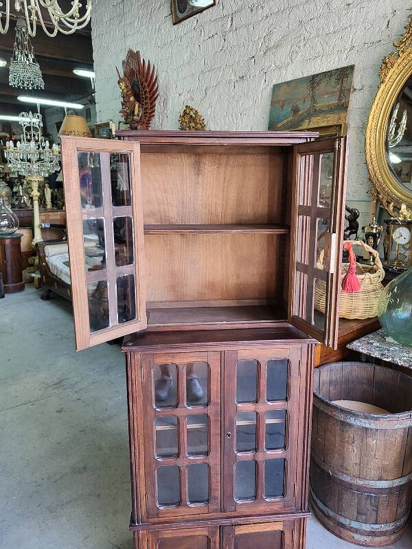 Wooden glass cabinet with 6 glass doors