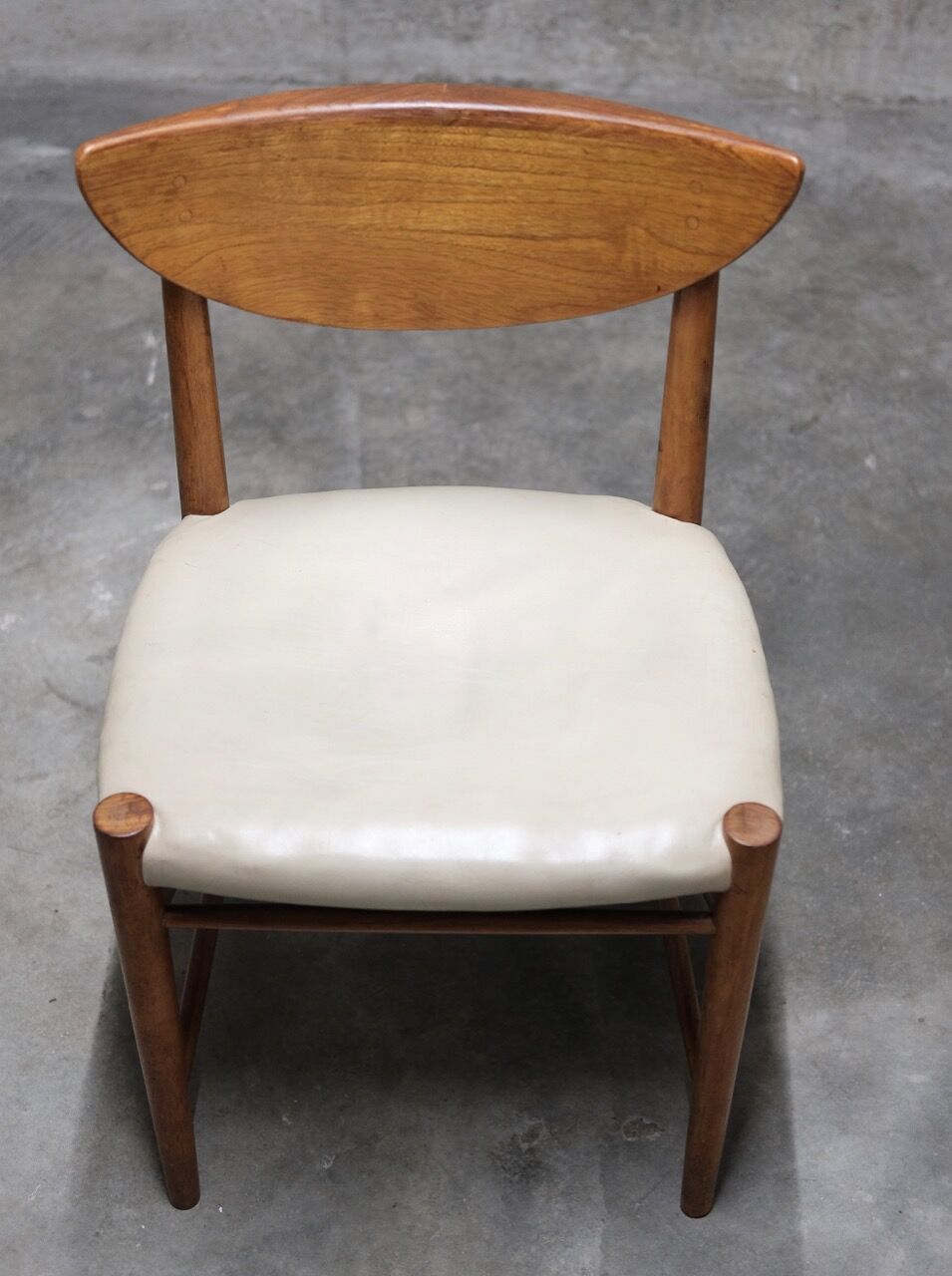 Chaise de salle à manger en teck du milieu du siècle par Peter Hvidt pour Soborg