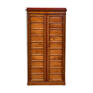 Armoire parisienne de