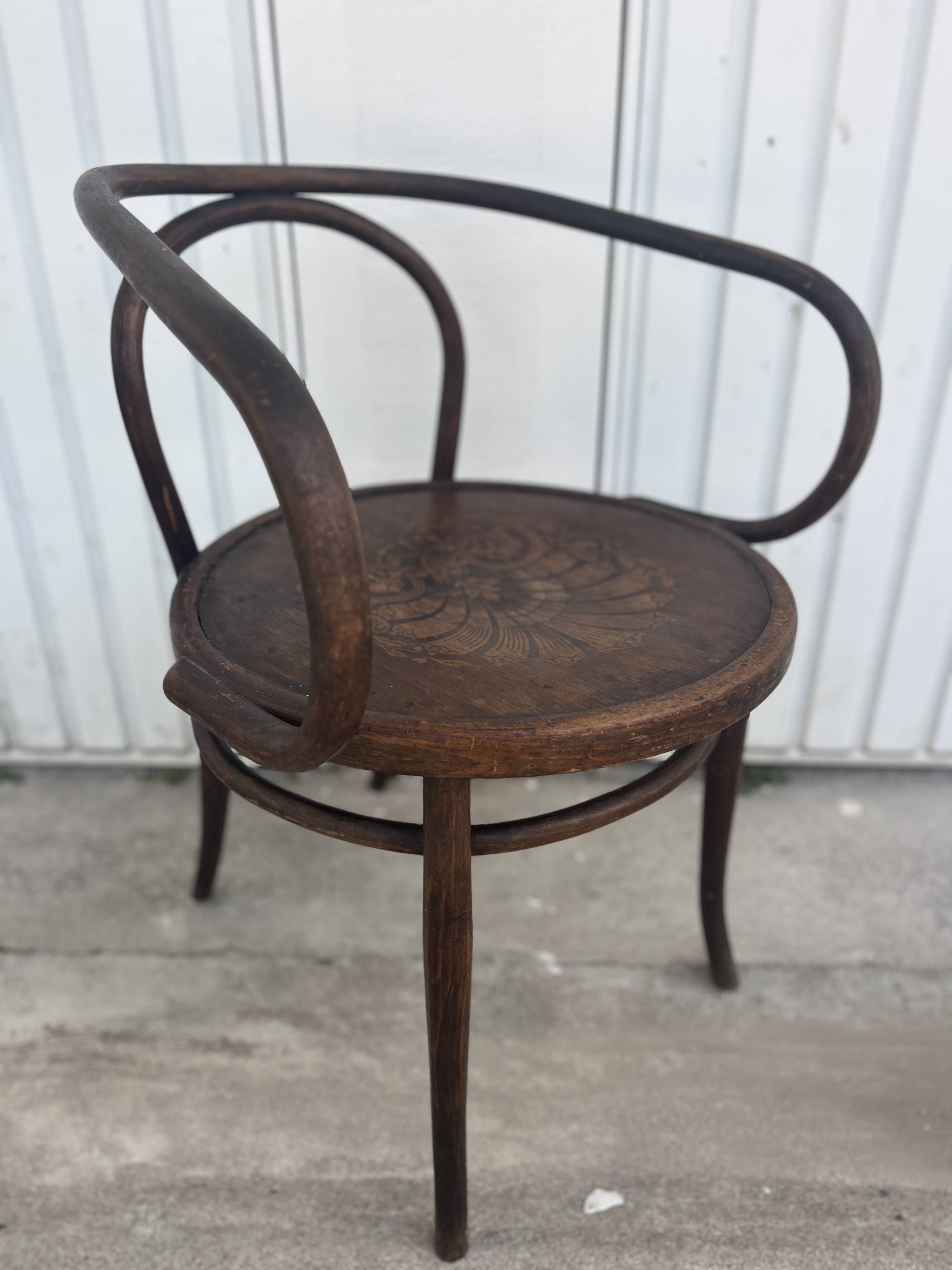 Thonet B9 armchair