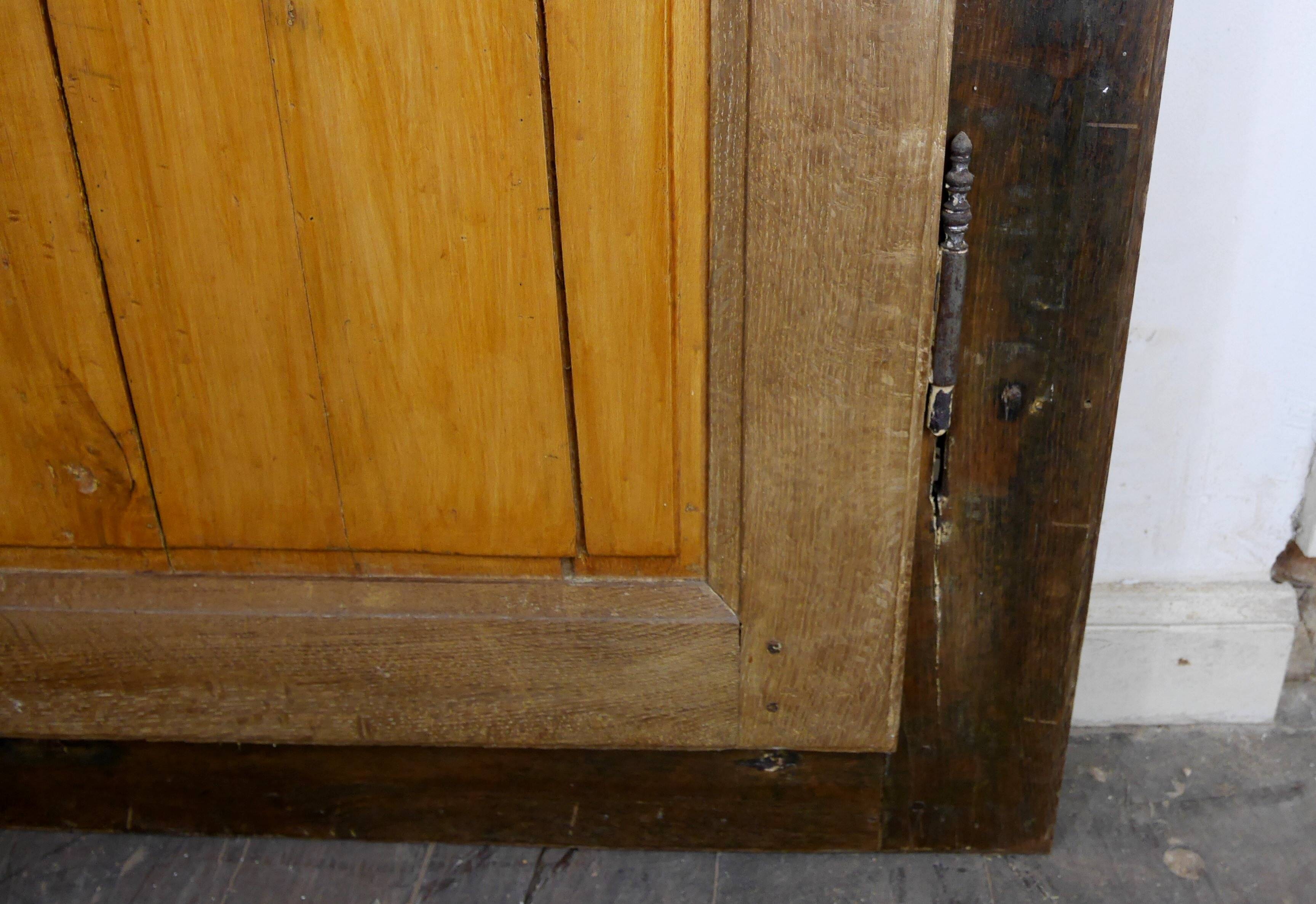 Paire de porte en bois du 18 eme siecle
