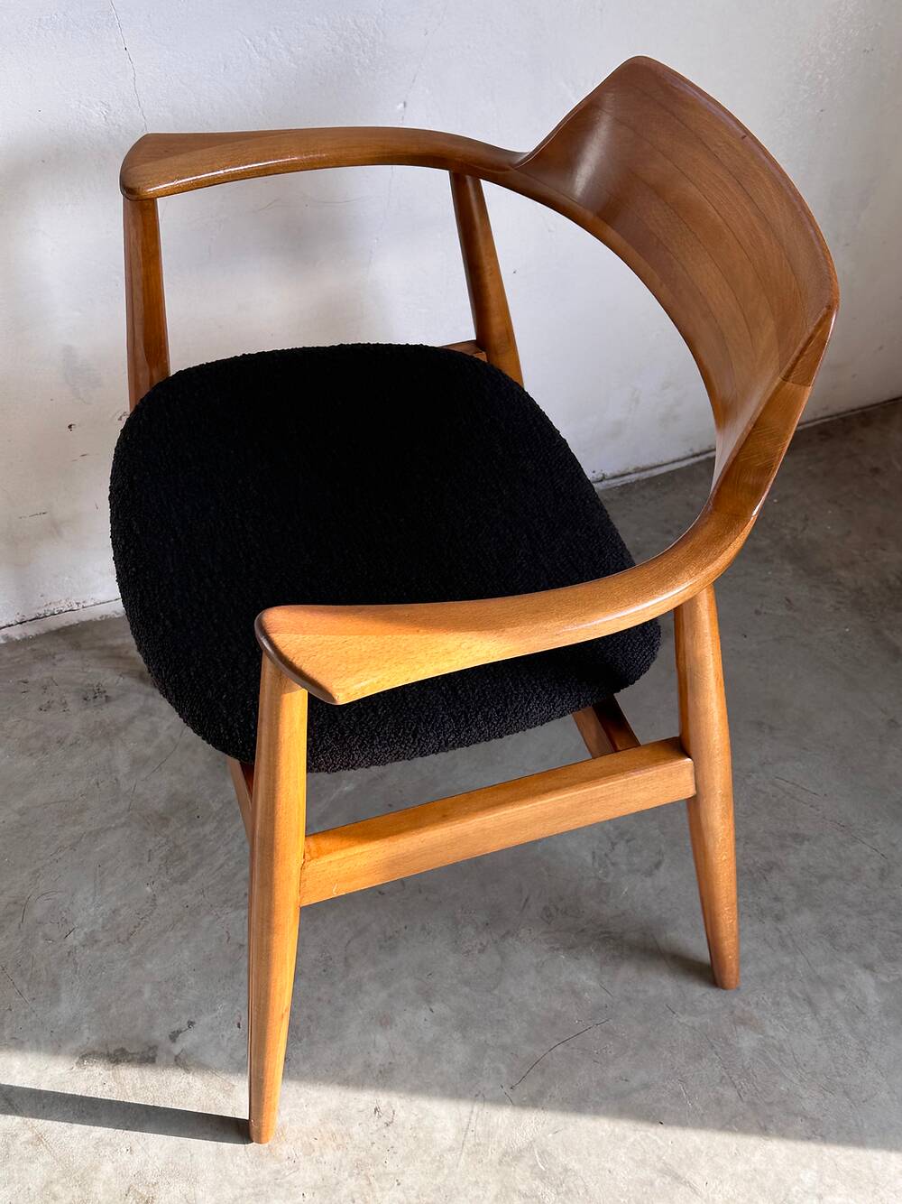 Set of 4 Model 411 armchairs in solid beech, Hartmut Lohmeyer, Wilkahn