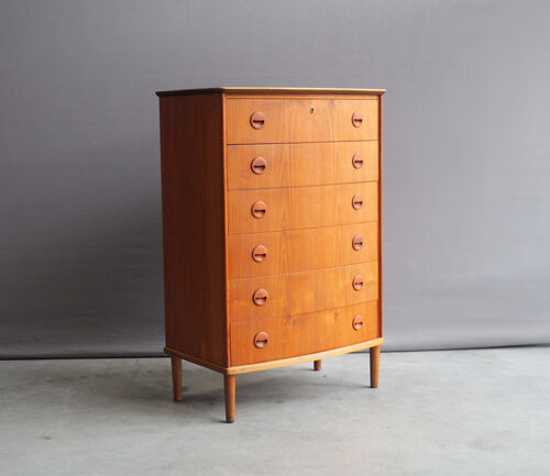 Commode haute avec 6 tiroirs