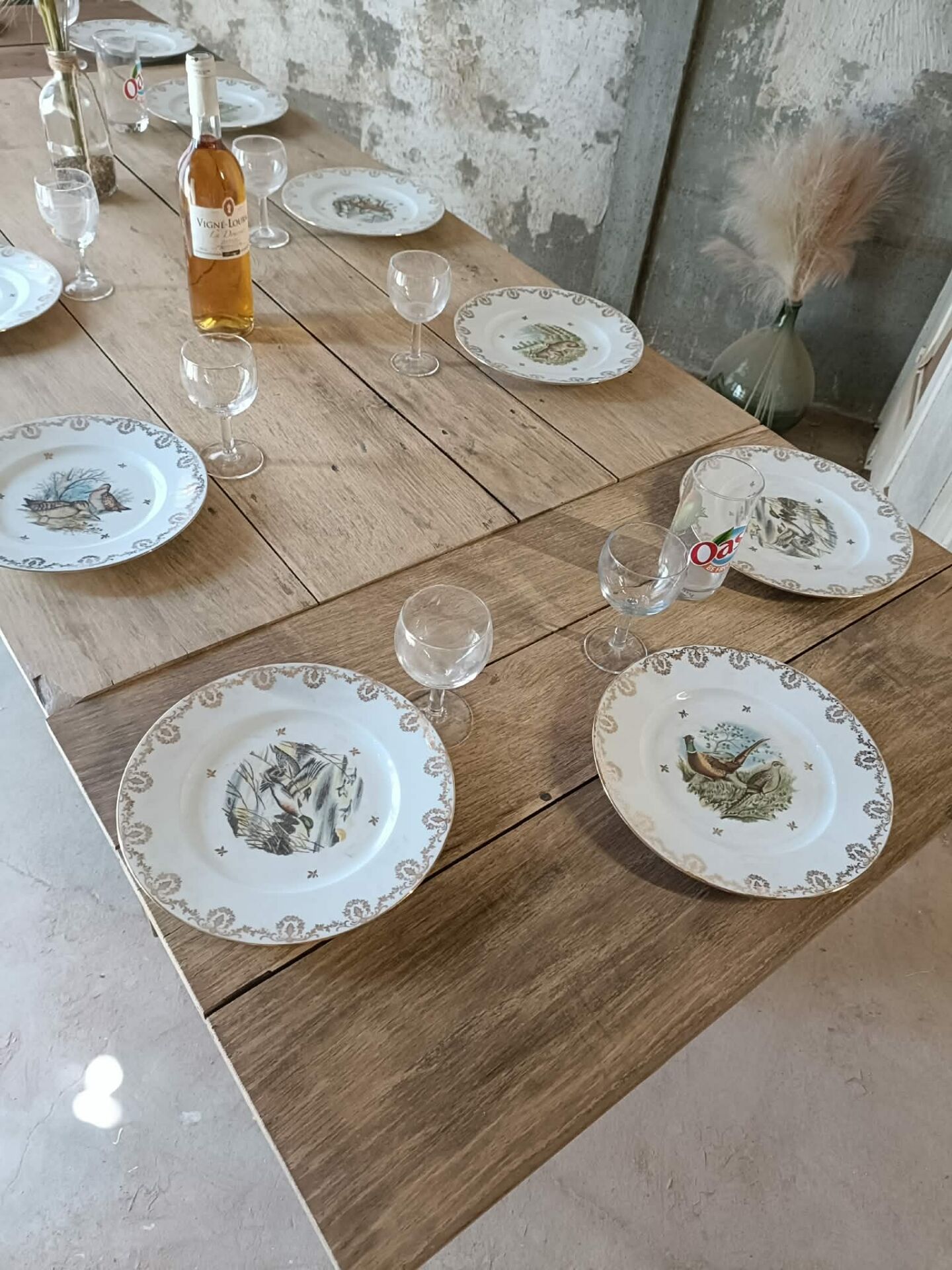 Farm table