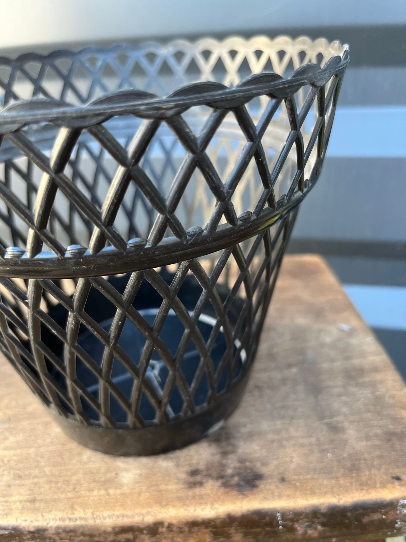 Black plastic pot cover 50s/60s