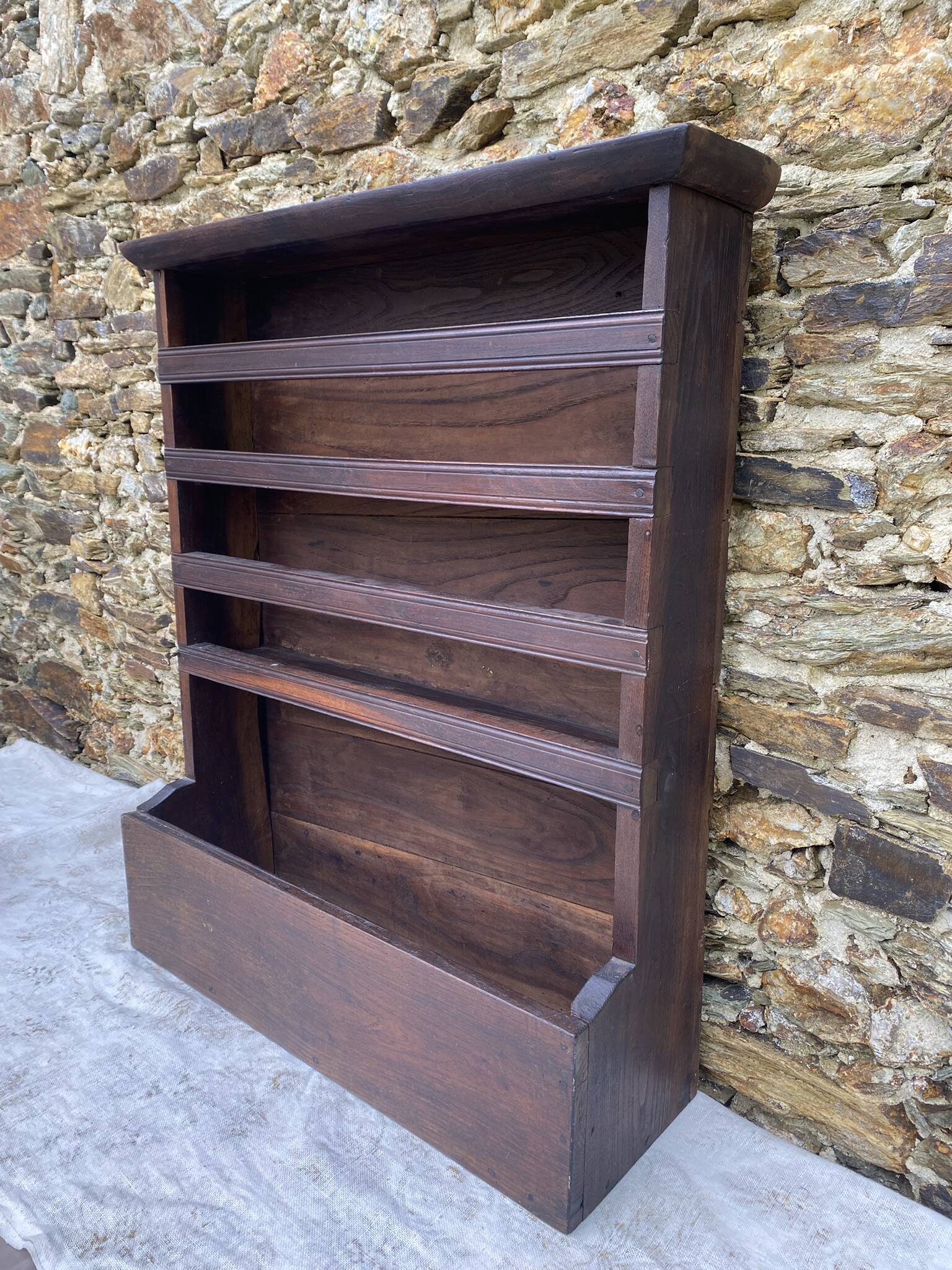 Antique wooden plate rack cupboard.