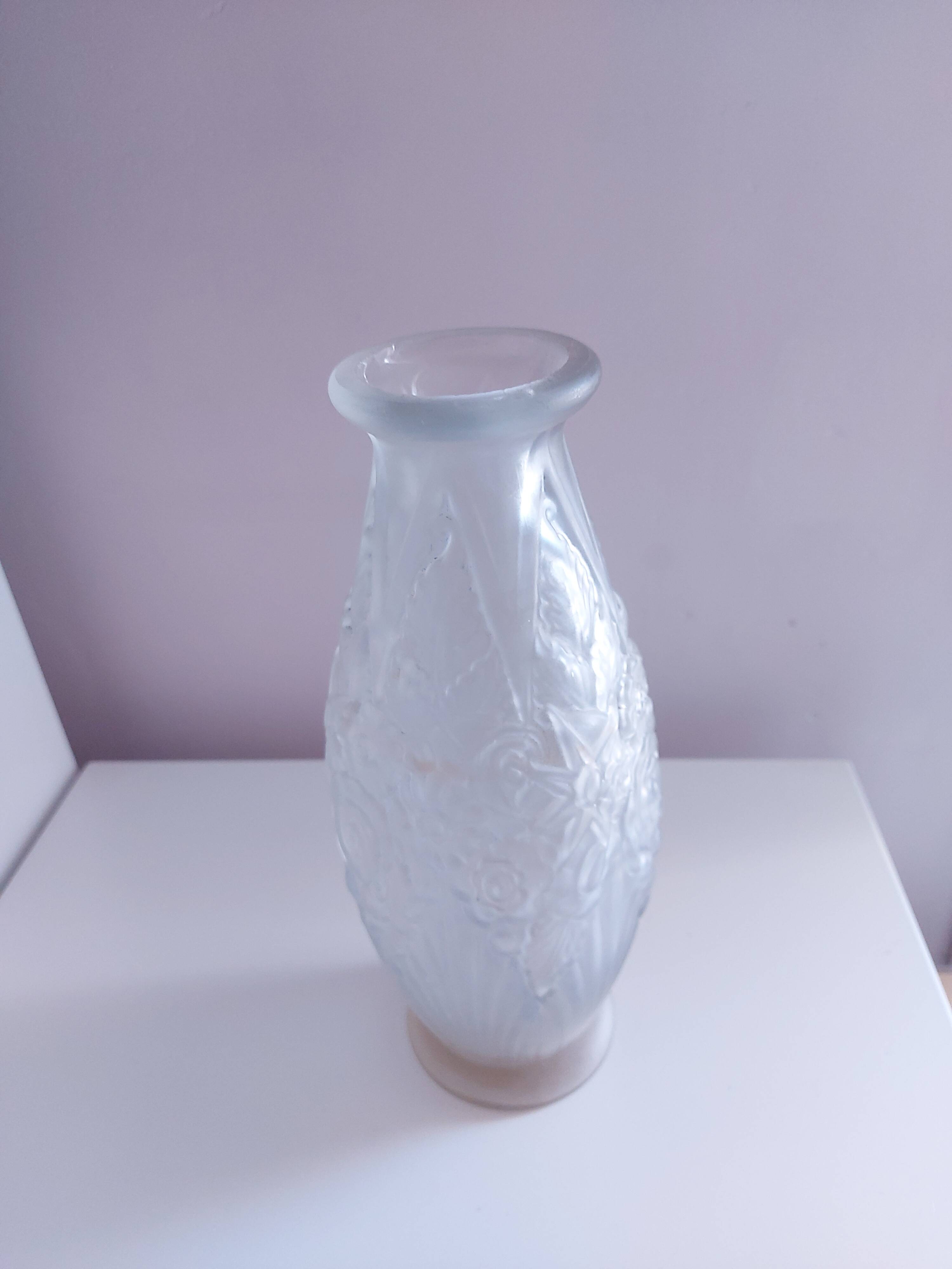 Art deco vase