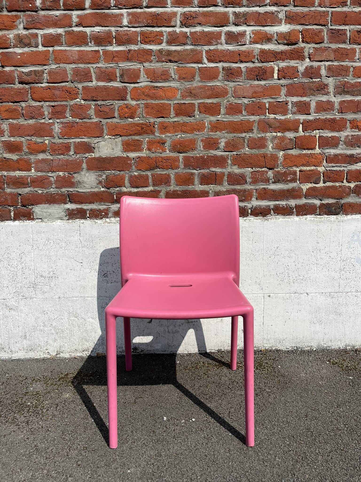 Set of 4 pink design AIR CHAIRS by Jason Morrison.